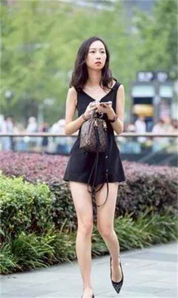 小妖精美化qq名片互赞软件