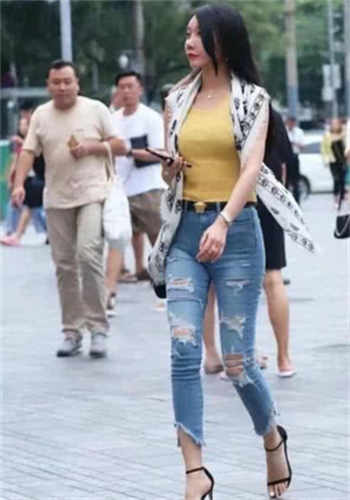 一个小球球