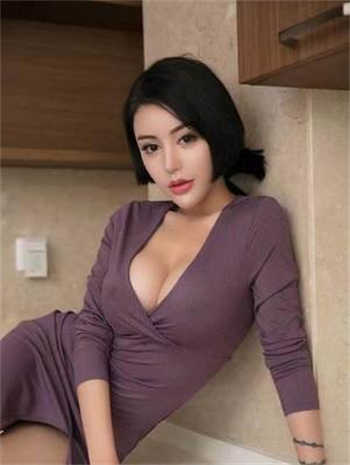 风韵犹存饱满的丈母娘