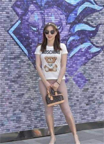 美杜莎变成蛇视频