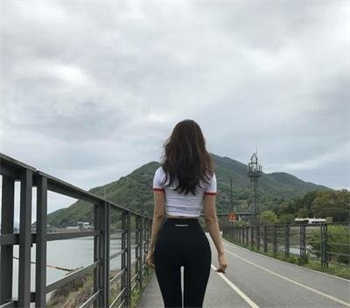 凌人辱妻温泉正在播放