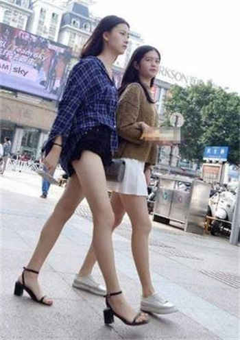偷偷碰在线视频天天