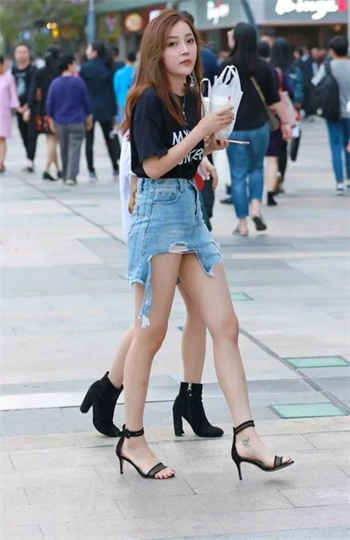 戍入视频app怎么下载