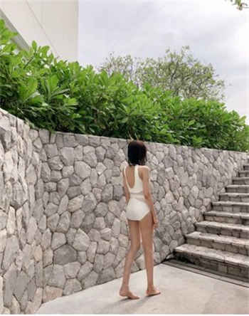 程谕鸣邱识衍