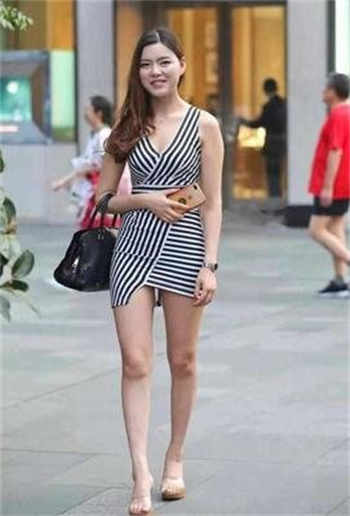天美传媒尤莉爱情公寓