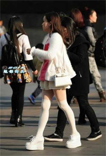 单身女子公寓国语版