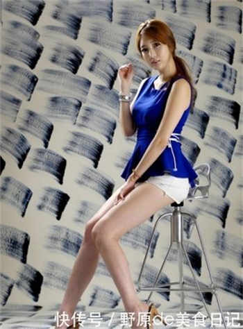 花间性感美女直播