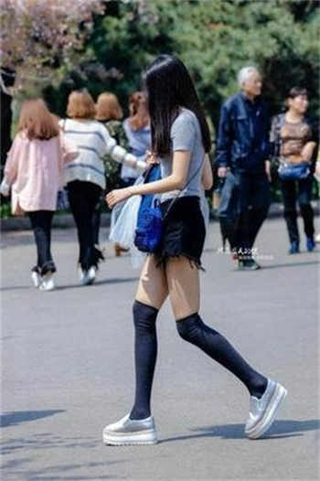 微信求赞的幽默句子