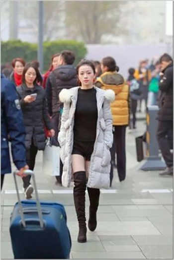 坠欲下集董欣