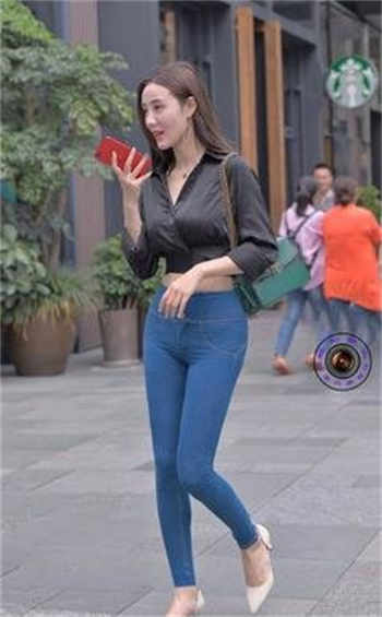 华师大教室门口事件