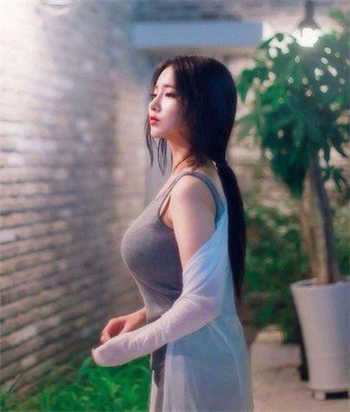 闪婚男神通灵妻